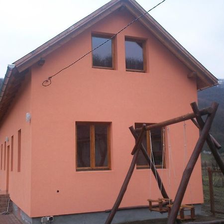 Hotel Szikla Vendeghaz Istenmezeje Exterior foto