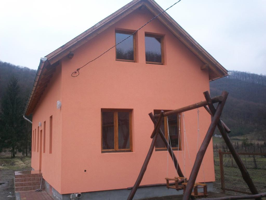 Hotel Szikla Vendeghaz Istenmezeje Exterior foto