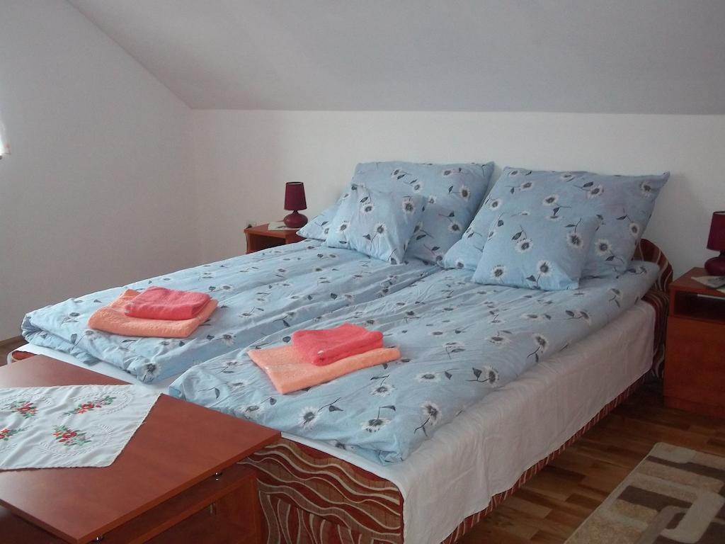 Hotel Szikla Vendeghaz Istenmezeje Zimmer foto